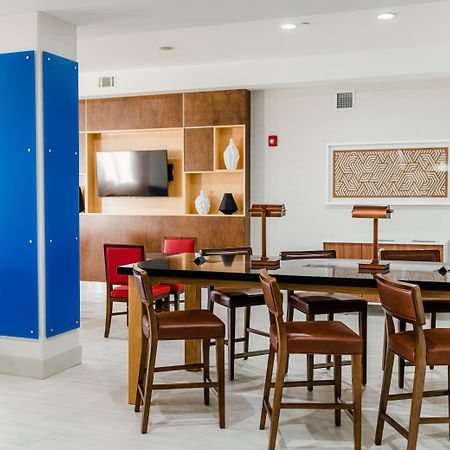 Holiday Inn Express - Andalusia By Ihg Εξωτερικό φωτογραφία