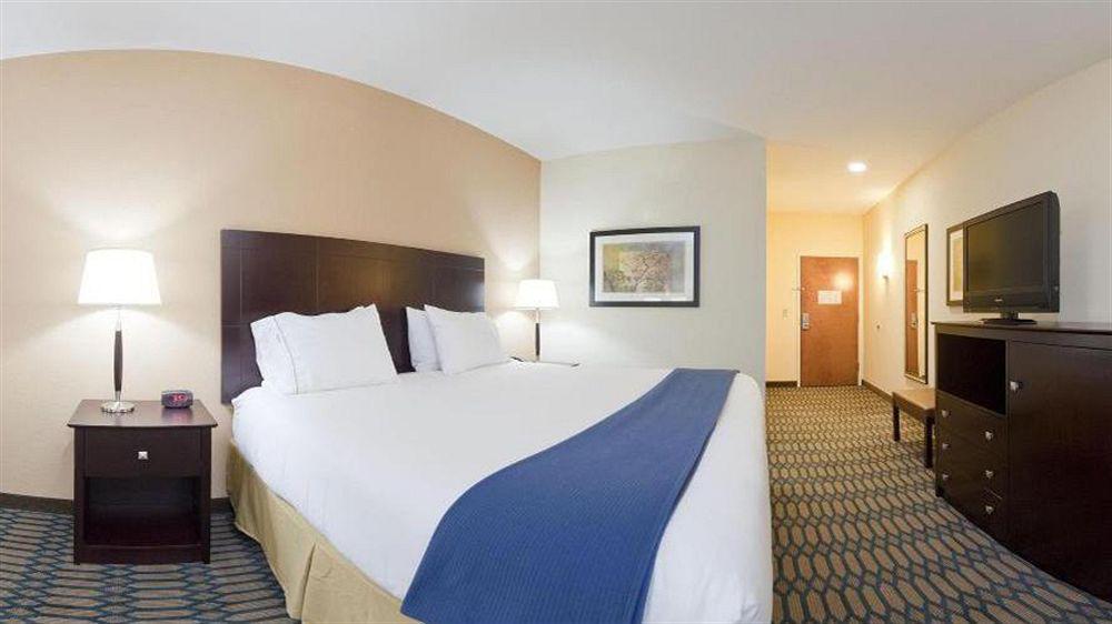 Holiday Inn Express - Andalusia By Ihg Εξωτερικό φωτογραφία