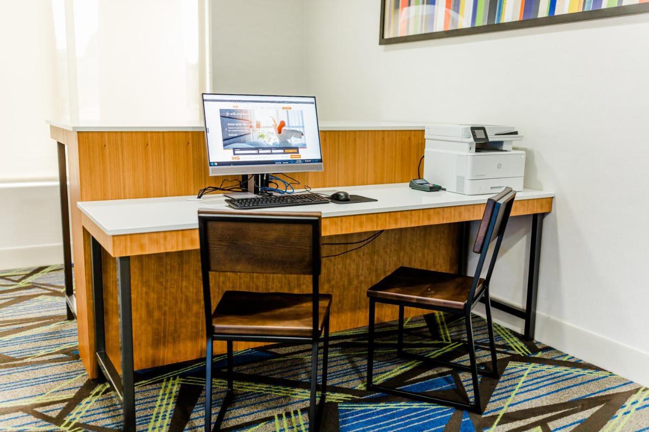 Holiday Inn Express - Andalusia By Ihg Εξωτερικό φωτογραφία