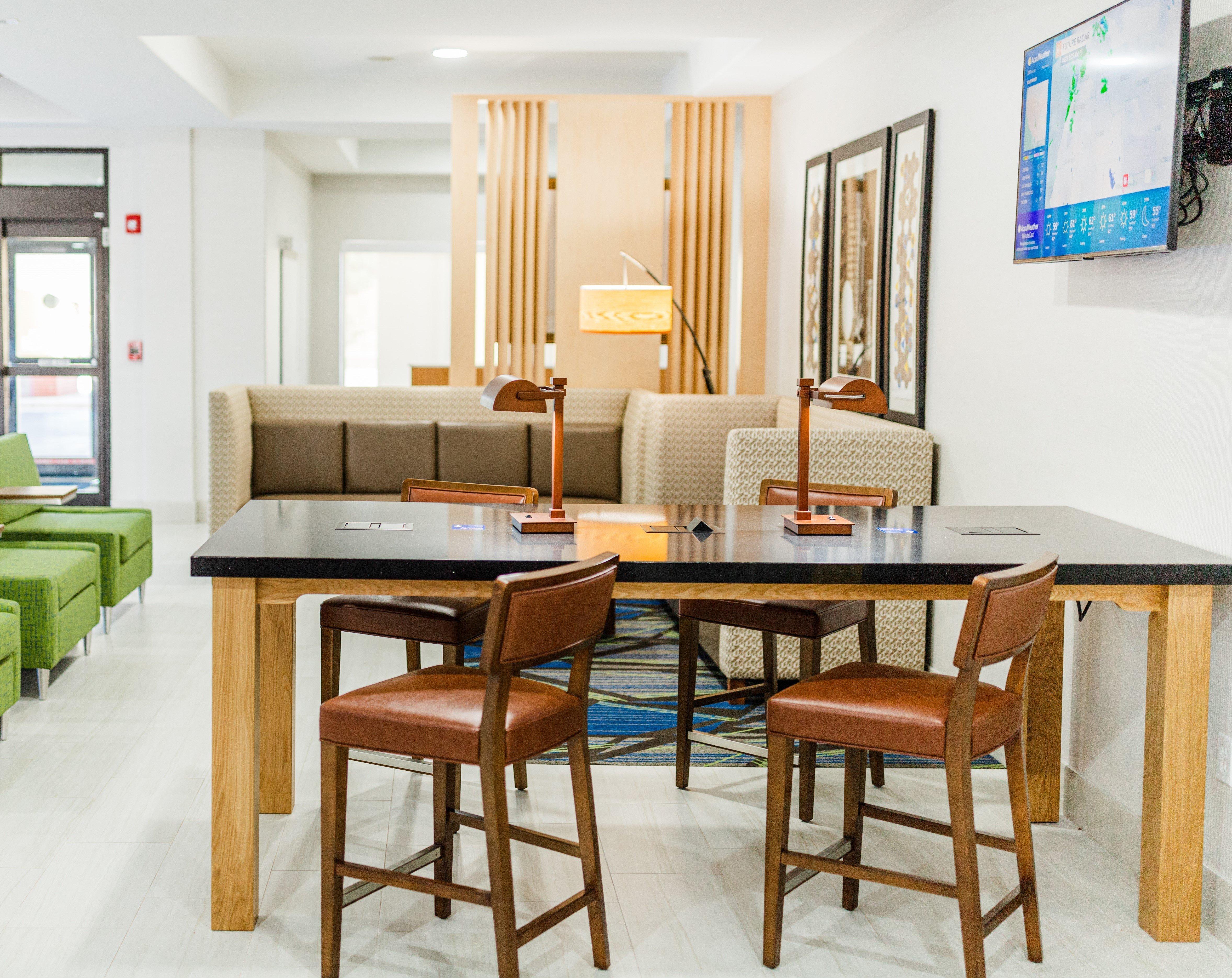 Holiday Inn Express - Andalusia By Ihg Εξωτερικό φωτογραφία