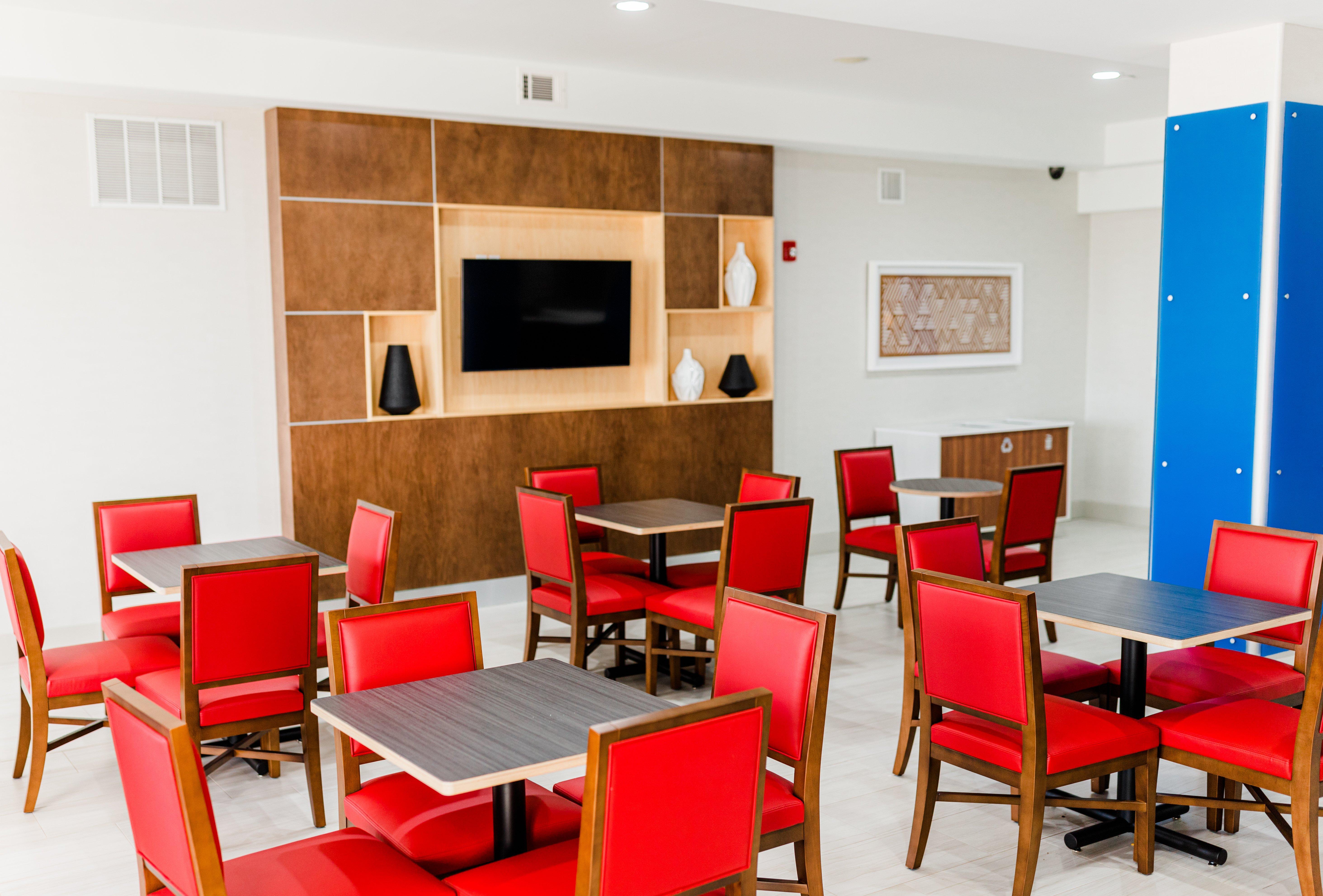 Holiday Inn Express - Andalusia By Ihg Εξωτερικό φωτογραφία