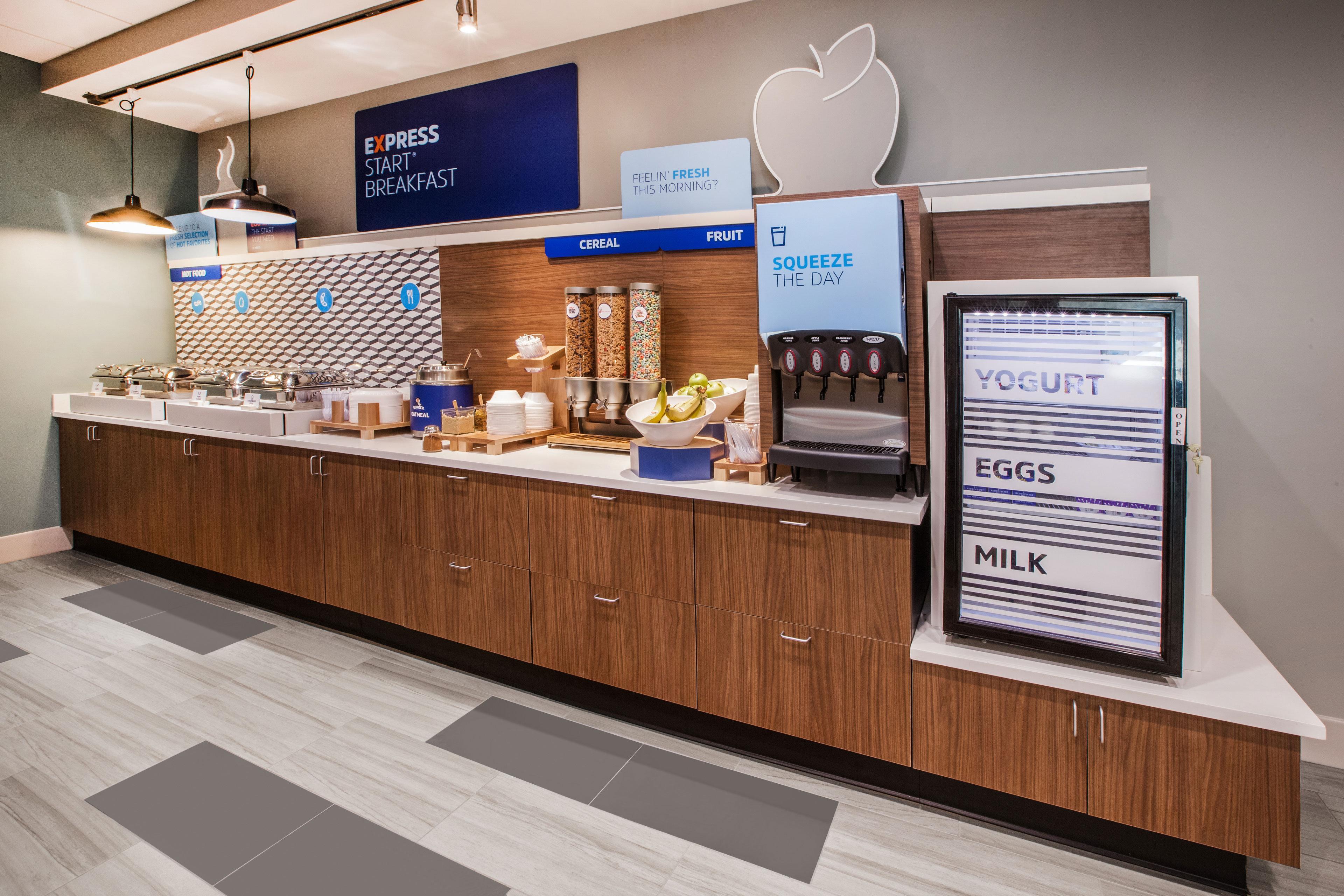Holiday Inn Express - Andalusia By Ihg Εξωτερικό φωτογραφία