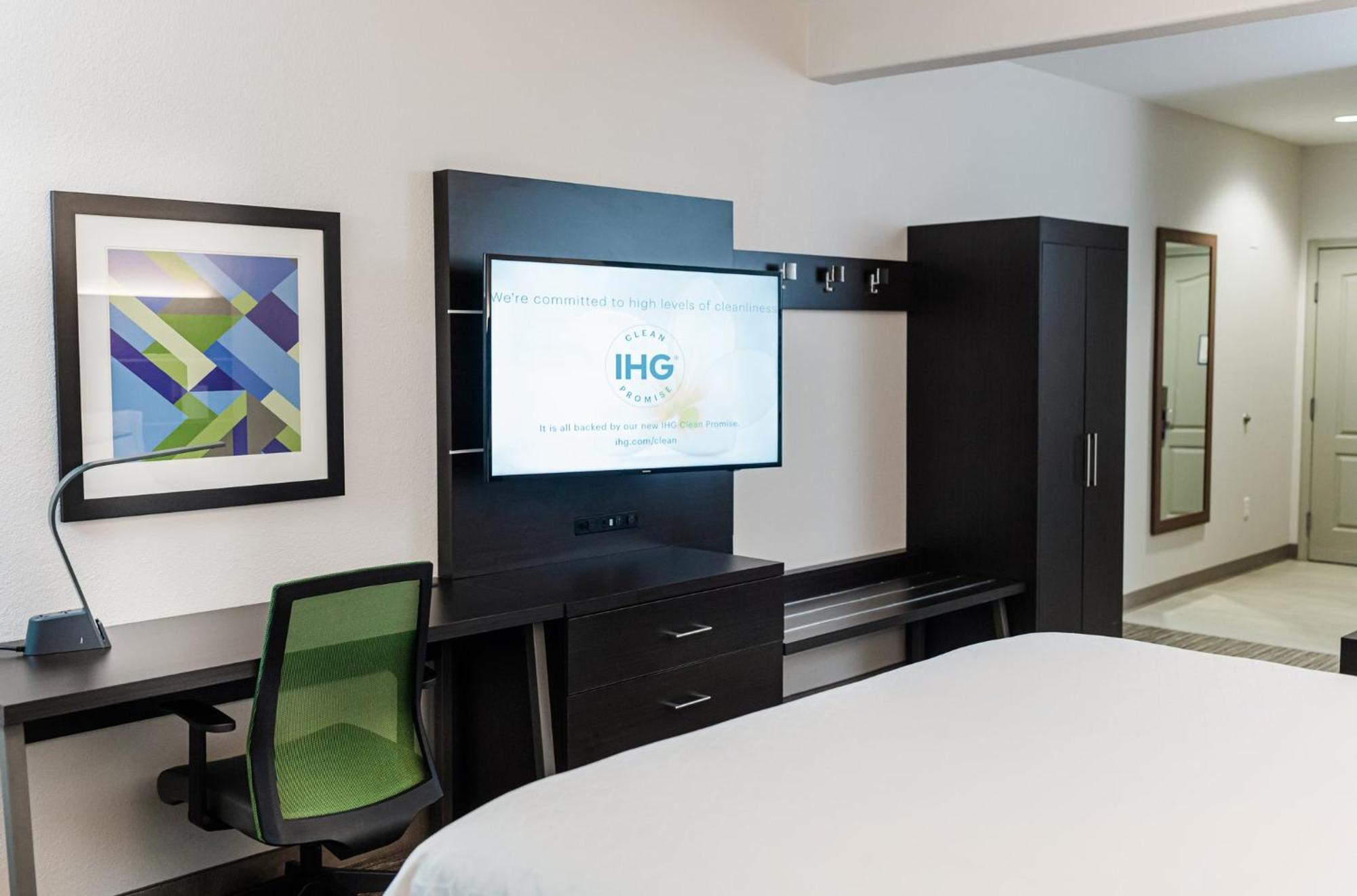 Holiday Inn Express - Andalusia By Ihg Εξωτερικό φωτογραφία