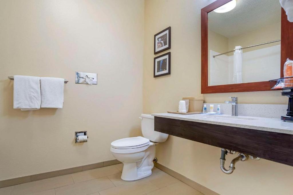 Holiday Inn Express - Andalusia By Ihg Εξωτερικό φωτογραφία