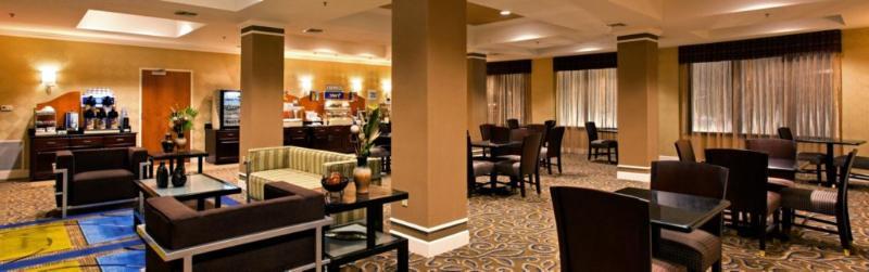 Holiday Inn Express - Andalusia By Ihg Εξωτερικό φωτογραφία